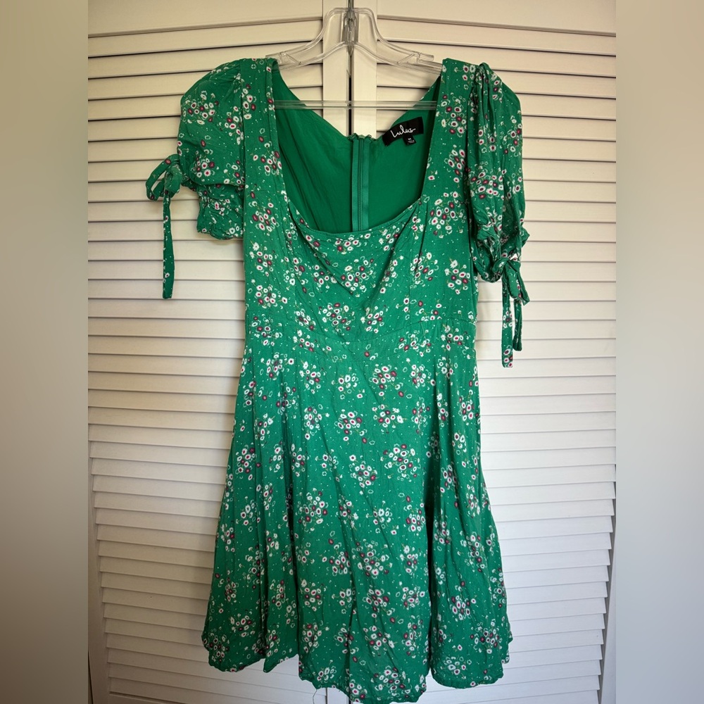 Lulu's Green Floral Midi‎ Dress - M